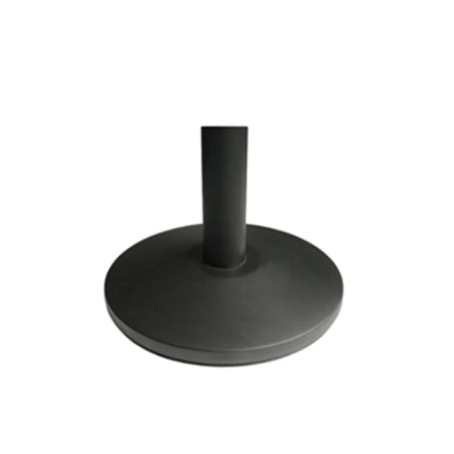 Bollard with retractable 2.5 metre belt